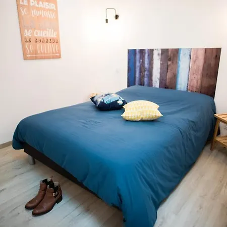 Prázdninový dům L'Atelier Dollonnais Climatise - Piscine Interieure & Gite 12 Pers *